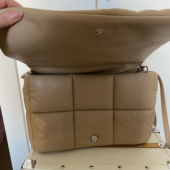 Stand Studio Wanda Faux Leather Quilted Neutral Clutch - Picture 5 of 10